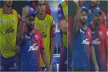Cricket news ipl 2022 dc vs rr rishabh pant call his batsmen back because the umpires are not checking the no ball 5353219