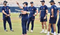 former australia cricketer and netherlands coach ryan campbell out of coma after heart attack