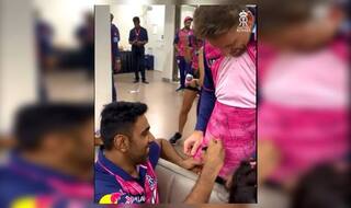 Ravichandran Ashwin Signs Jos Buttler’s Jersey After GT Beat RR; Watch Viral VIDEO
