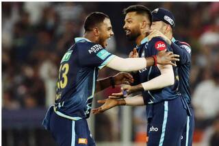 IPL 2022: GT Captain Hardik Pandya Impresses Twitterverse With His Bowling Spell Against RR, See Tweets