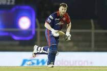 Cricket news ipl 2022 points table orange purple cap list after dc vs srh match delhi capitals reached 5th place david warner entry in top 5 5376678