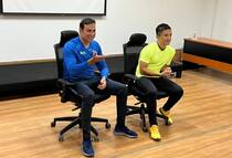 Indian football captain sunil chhetri talks to northeast cricketers on the invitation of bcci 5383066