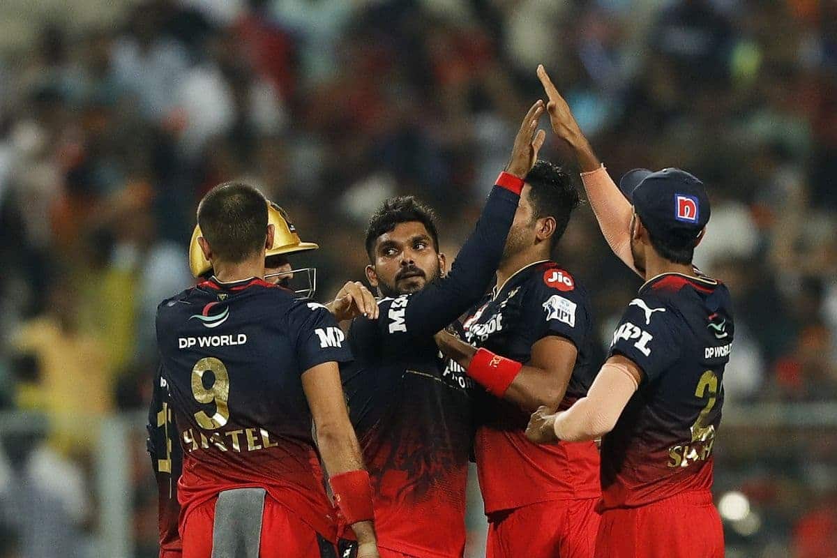IPL 2022, RCB Records, RCB Stats, AB De Villiers, Virat Kohli, Chris Gayle 175 off 66, RCB Highest Partnership 229, RCB Highest Score 263-5, RCB Latest News, Virat Kohli Most Matches 223, Most Centuries BY RCB 15,