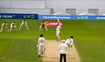 Video cheteshwar pujara played a brilliant up cut against shaheen afridi in county cricket 5380774