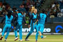 Womens t20 challenge 2022 spn vs vel supernovas won by 4 runs manage to hold on for their third title 5419042