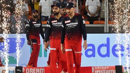 faf du plessis looked better leader than virat kohli says sanjay manjrekar