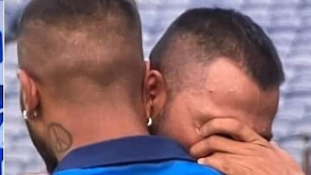 krunal pandya gets emotional when hardik pandya called them after winning ipl 2022