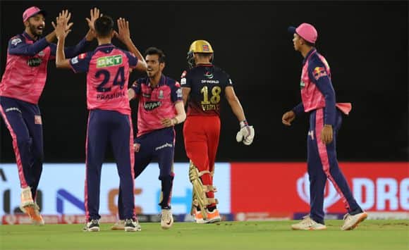 virat kohli out in qualifier 2
