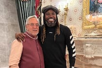 ‘Ghar Aaja Pardesi Tujko Desh Bulaye’ – Chris Gayle’s Meeting With Vijay Mallya Invites Meme Fest