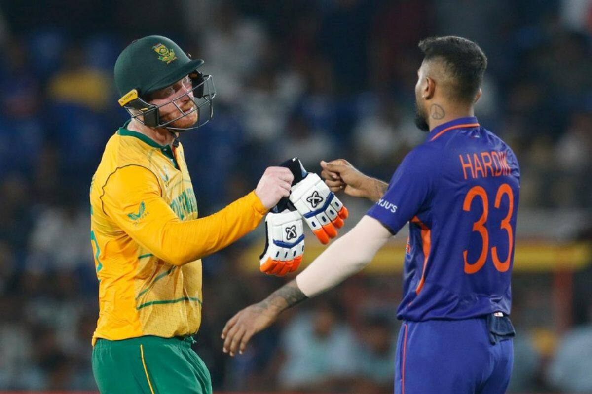 IND vs SA: IND vs SA 2nd T20I Fans Sing Maa Tujhe Salam Vande Mataram, India vs South Africa 2nd T20I Highlights, IND vs SA 2nd T20I Scorecard, SA vs IND 2nd T20I Live, Live Score Of IND vs SA 2nd T20I, IND vs SA 2nd T20I Records, South Africa Tour Of India Second T20I, Barabati Stadium Cuttack India vs South Africa 2nd T20I, IND vs SA 3rd T20I,
