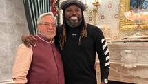 Vijay Mallya meets Chris Gayle, social media goes into meltdown