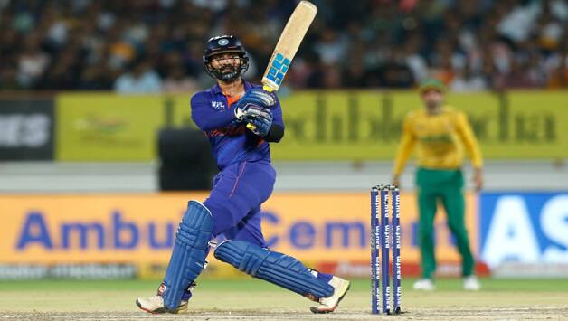 Dinesh Karthik is certainly one of the best finishers in the game: Keshav Maharaj