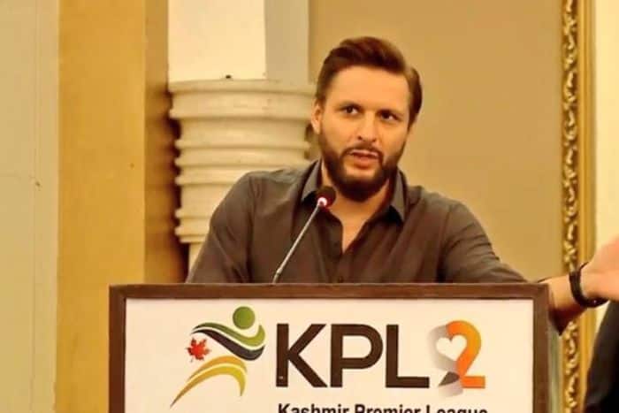 Shahid Afridi, Shahid Afridi on Babar Azam Tweet, Shahid Afridi on Virat Kholi, Babar Azam, Virat Kohli, Babar Azam supports Virat Kohli, Babar Azam and Virat kohli, india, pakistan, Virat Kohli Bad form, Virat Kohli 2nd odi vs england, Virat Kohli 2nd odi, Virat Kohli twitter, twitter reaction on virat kohli, India vs England 2nd ODI, India vs ENGland Squads, Indian Cricket Team, India vs England Match, Indian Cricket Team, Indian Cricket Updates, India vs england 2nd ODI, India vs England ODI, India vs England Updates, India vs england Match Preview, IND vs ENG Squads, Indian Cricket team, Indian Cricket Updates, IND vs ENG Cricket News, IND vs ENG Cricket Pics, India vs England, IND vs ENG, Indian Cricket Team, India vs England ODI, India vs ENgland 2nd ODI, Indian Cricket Team, India vs England ODI, India vs England 2nd ODI, IND vs ENG 2nd ODI, IND vs ENG 2nd ODI, Indian Cricket TeamSanjana Ganeshan, Jasprit Bumrah, Jasprit Bumrah's wife, Sanjana Ganeshan trolls England, India win over england, Twitter, Twitter reaction, Jasprit Bumrah, Mohammad Shami, Rohit Sharma