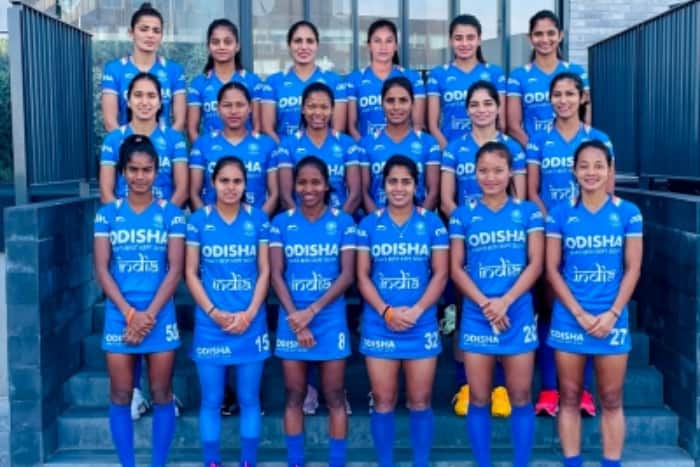 Indian Women’s Hockey Team Leaves For CWG From Barcelona