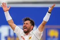 watch video yasir shah bowled kusal mendis with a stunner fans said ball of the century like shane warne