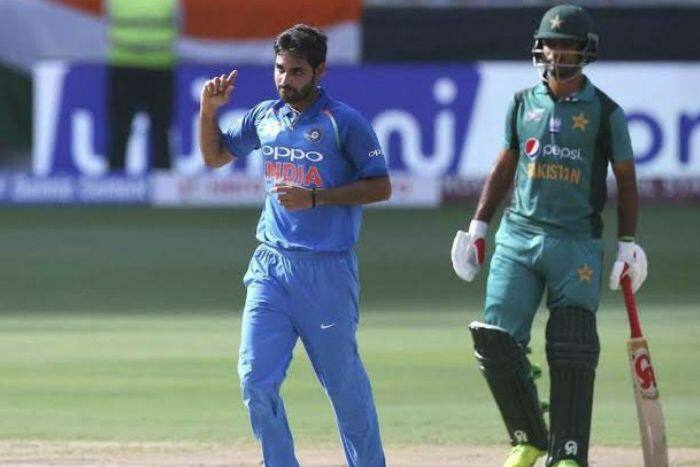 Top Three Bowlers With Most Wickets For India in IND vs PAK Matches, No. 1 will shock you