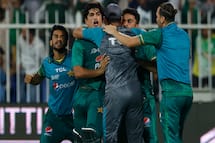 नसीम शाह के छक्कों ने तोड़े भारतीय फैंस के दिल तो बाबर को आई जावेद मियांदाद की याद