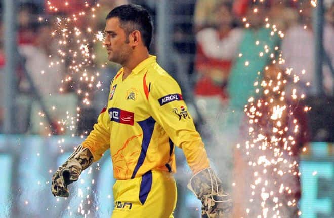 MS Dhoni Gives A Brutal Reply To Fans Criticizing Team India's Recent Performances