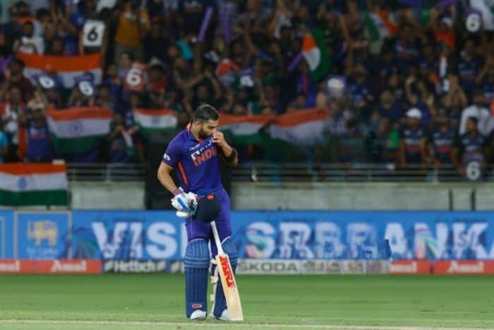 Virat Kohli Equals Big Record With A Fifty Against Pakistan In Asia Cup