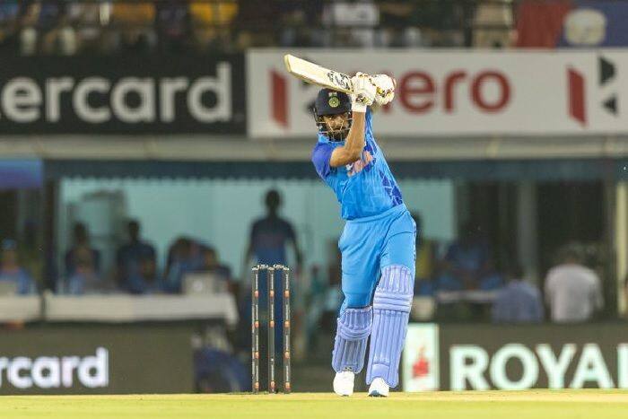 केएल राहुल के नाम नया कीर्तिमान, टी-20 क्रिकेट में दो हजार रन पूरा करते ही खास क्लब में हुए शामिल