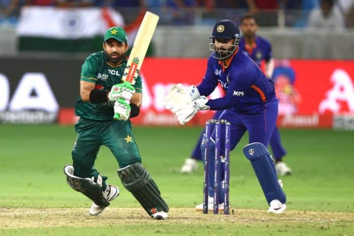 IND vs PAK T20 WC Tickets Sold Out But All Is Not Over; Here's How You Can Still Buy Tickets
