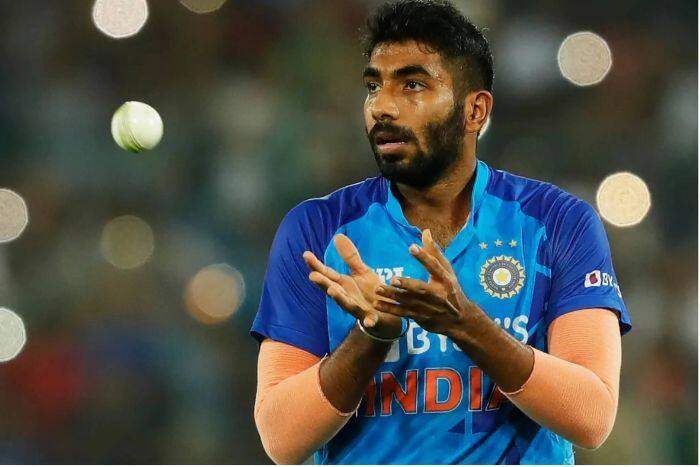 jasprit bumrah ruled out of the t20 world cup 2022 here fans are reacting on social media