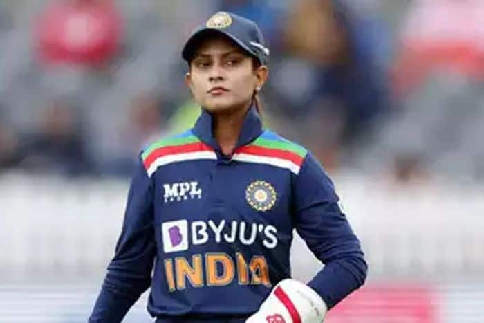 Indian women cricketer taniya bhatia bag stolen in london hotel claims cricketer describe the incident on twitter