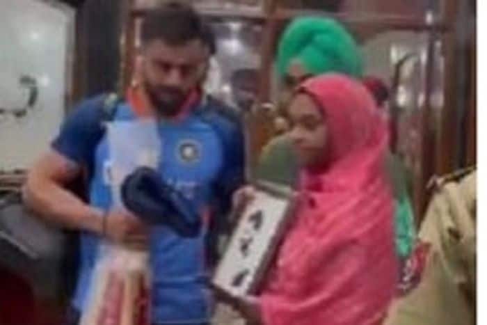 virat kohli received a special gift from a fan before india vs australia match