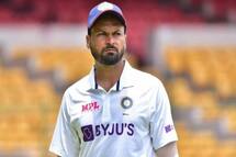 Yusuf Pathan Gets Involved In Heated Exchange With Mitchell Johnson| Watch Viral Video