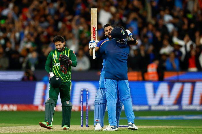 Kohli Roars After Taking India To Victory Against Pakistan, Watch Viral Video