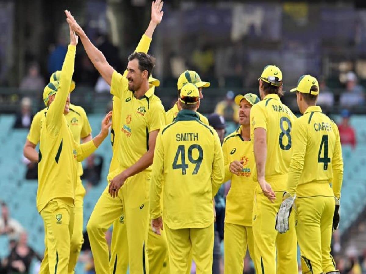 स्टॉर्क और जंपा के आगे 'फुस्स' हुई वर्ल्ड चैंपियन इंग्लैंड, ऑस्ट्रेलिया का वनडे सीरीज पर कब्जा