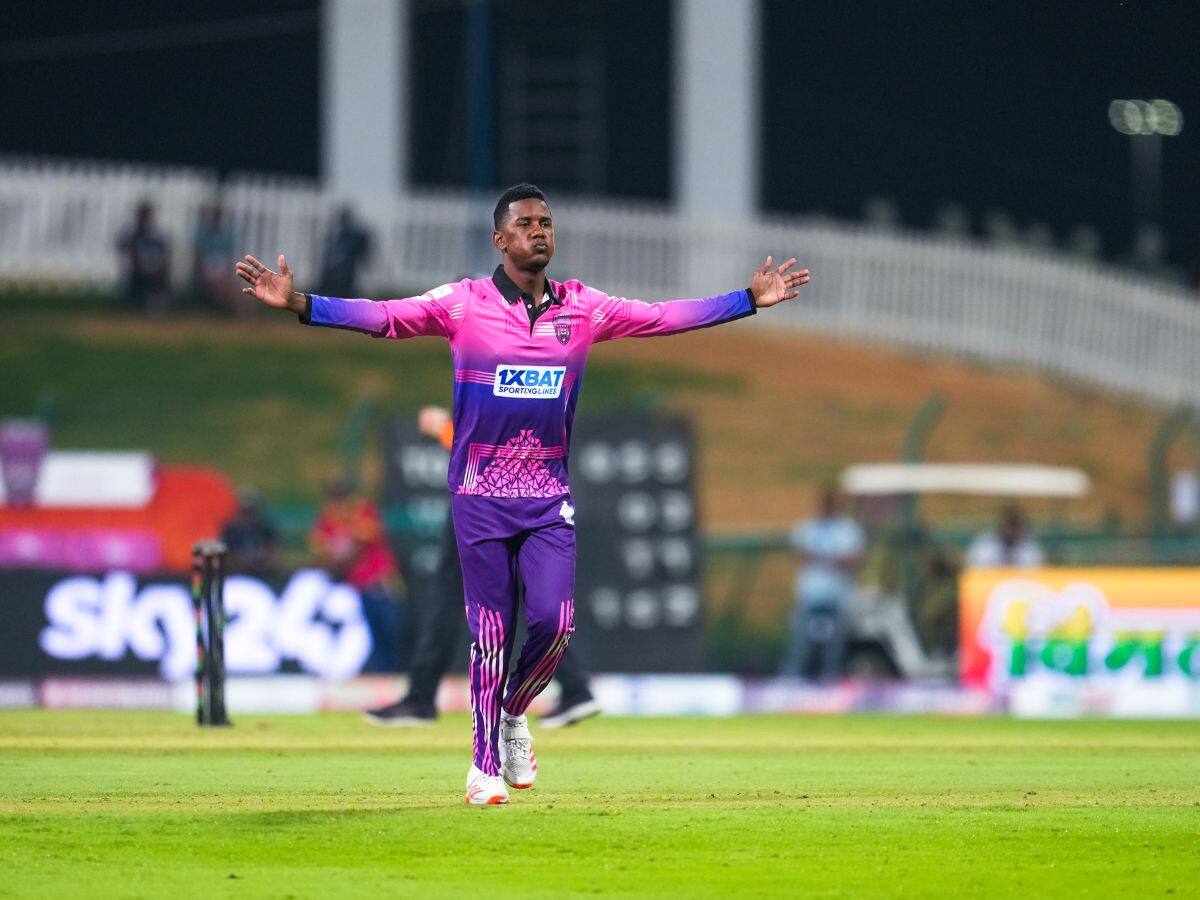 Abu Dhabi T10, Abu Dhabi T10 Season 6, Abu Dhabi T10 League, New York Strikers, Chennai Braves, NYS vs CB, Akeal Hosein, James Fuller, Paul Stirling, Carlos Brathwaite