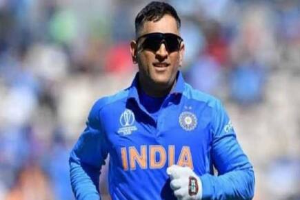 Mahendra singh Dhoni file 17 crores advance tax in first half