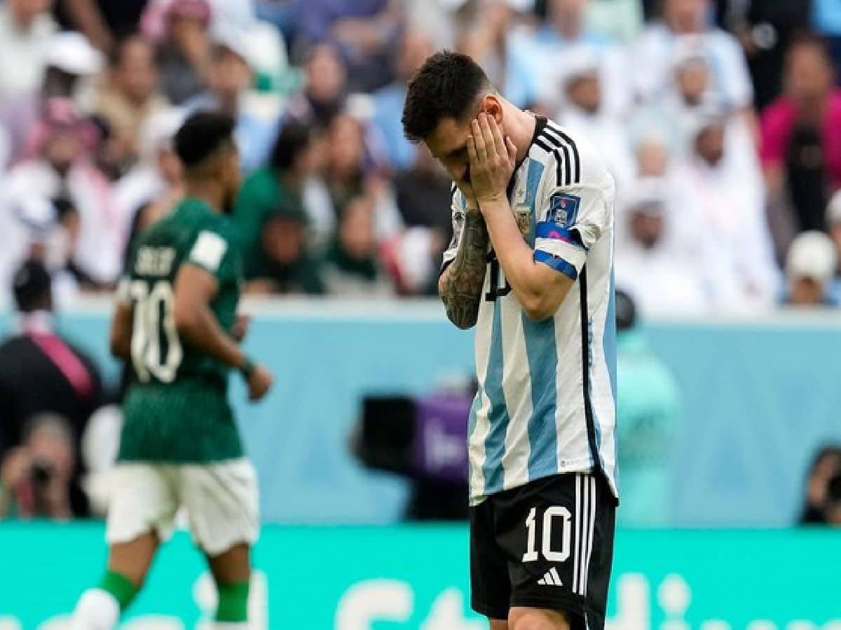 फीफा वर्ल्ड कप 2022 का बड़ा उलटफेर, दो बार की चैपिंयन अर्जेंटीना को सऊदी अरब ने हराया