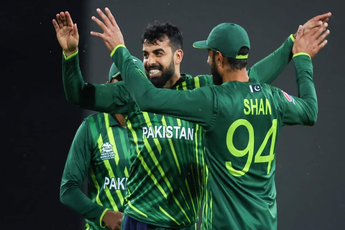 PAK vs SA: साउथ अफ्रीका की 33 रनों से हार, पाकिस्तान सेमीफाइनल की रेस में बरकरार 