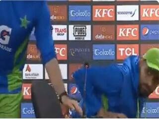 Babar gives reporter death stare for shouting at him during a press confrence