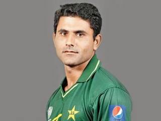 Pakistan Great Abdul Razzaq’s Son Dismiss Him On The First Ball During Mega Stars League Match – Watch