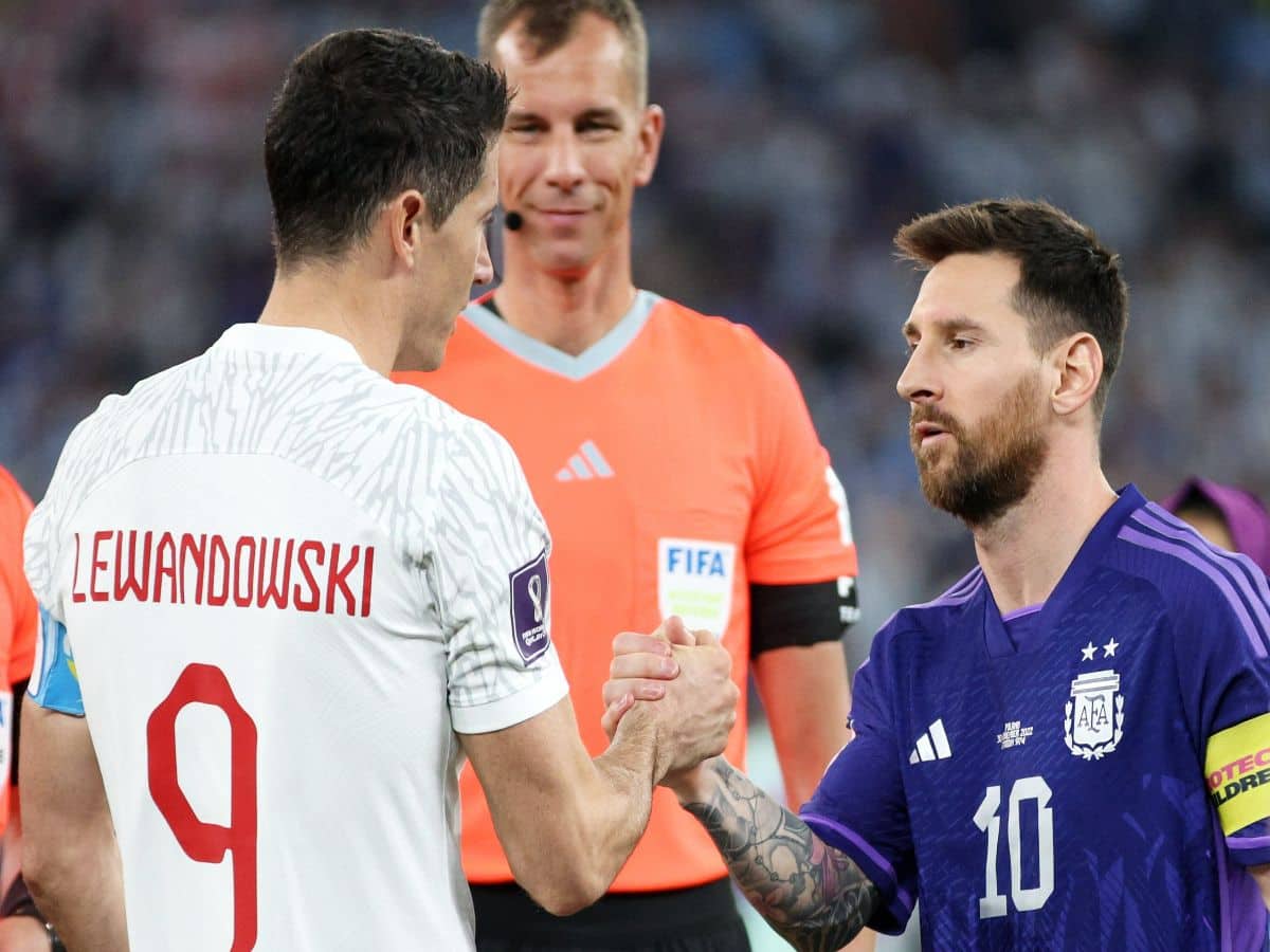 Watch Video Lionel Messi Snubs Robert Lewandowski Handshake During Arg Pol Fifa World Cup 2022 4201