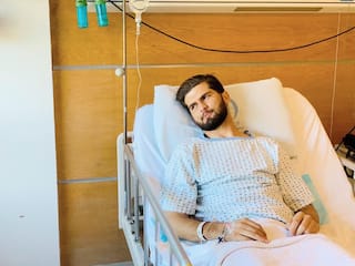 Shaheen Shah Afridi’s Hilarious Response On Knee Injury Goes Viral | WATCH