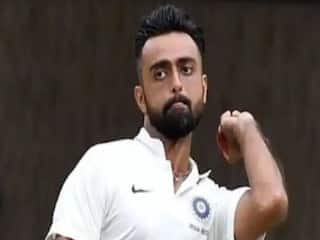 Jaydev Unadkat posted pictures of signed T Shirt by all Indian players