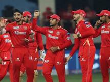 BBL 2022: Cricket Fraternity Reacts As Sydney Thunder Record Lowest Ever T20 Score Of 15 Against Adelaide Strikers