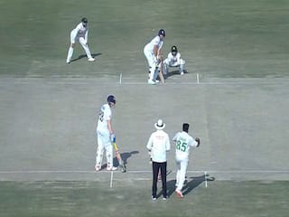 Right handed Joe Root decided to randomly face one of Zahid Mehmood’s deliveries left handed