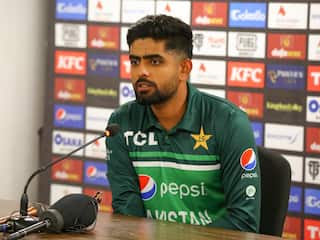 Babar Azam Gives A Stunning Reply To Journalist’s ‘Usne Pakistan Ki Izzat Bachai’ Question On Sarfaraz