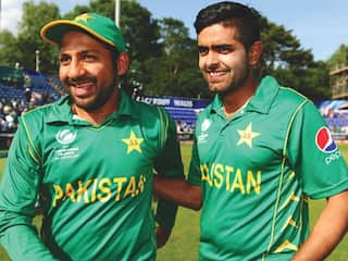 4 Saal Water Man Bana K Rakha, Ab Acting To Dekho: Sarfaraz Ahmed Likes Controversial Tweet Criticising Babar Azam