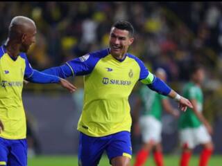 WATCH: Saudi Fans Mock Cristiano Ronaldo By Chanting Lionel Messi’s Name After Al Nassr’s Defeat