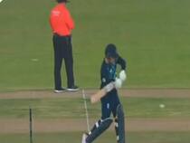 Watch Umpire Marais Erasmus has no interest in SA vs ENG 1st ODI cricket at all