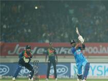 Ind vs Sl Live Score Ball by ball Commentary of India vs Srilanka 3rd T20 Match