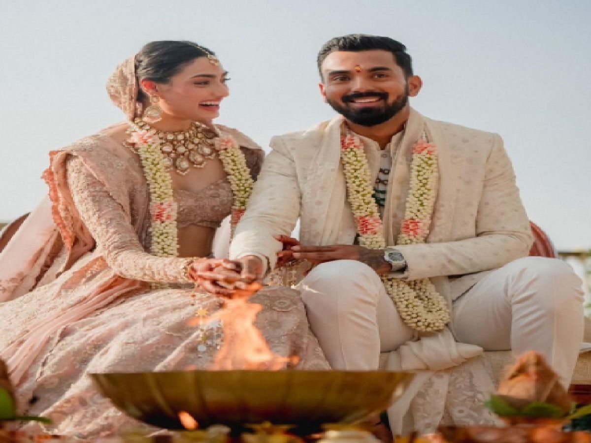 केएल राहुल को शादी में कोहली और धोनी से महंगे गिफ्ट मिलने की आई थी खबरें, परिवार ने किया इनकार