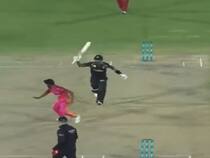Watch video Babar azam ran to hit the bowler hasan ali in PSL Match