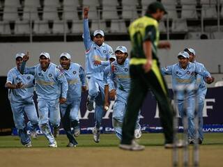 RP Singh Reveals Why MS Dhoni Opted For Virender Sehwag To Start The Bowl Out In IND vs PAK 2007 T20 World Cup Match